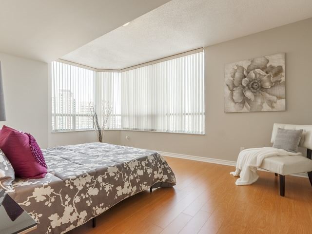 Listing W4204560 - Large Photo # 13