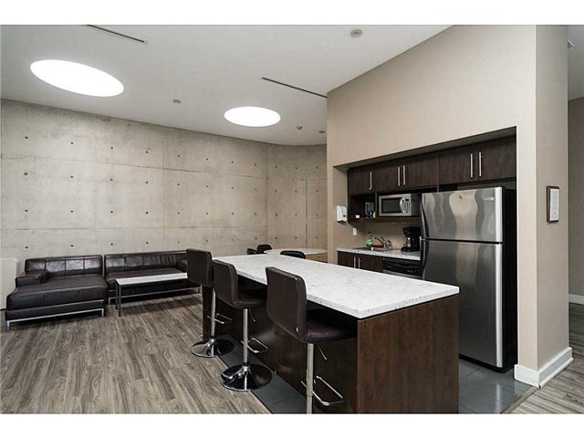 1040 The Queensway #917