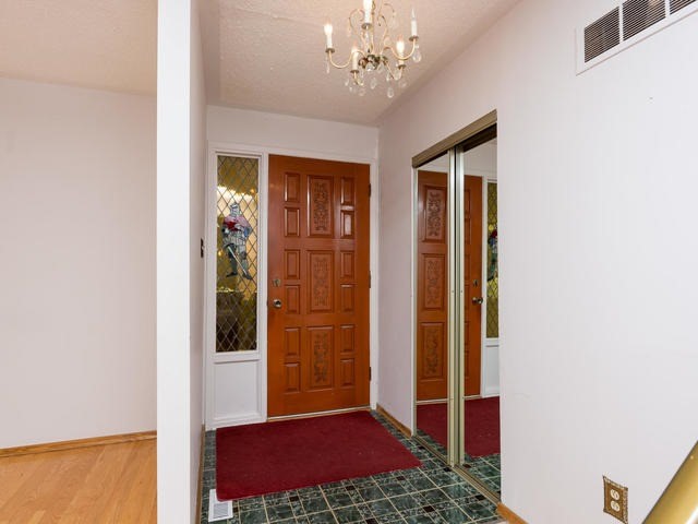 Listing W4029663 - Large Photo # 2