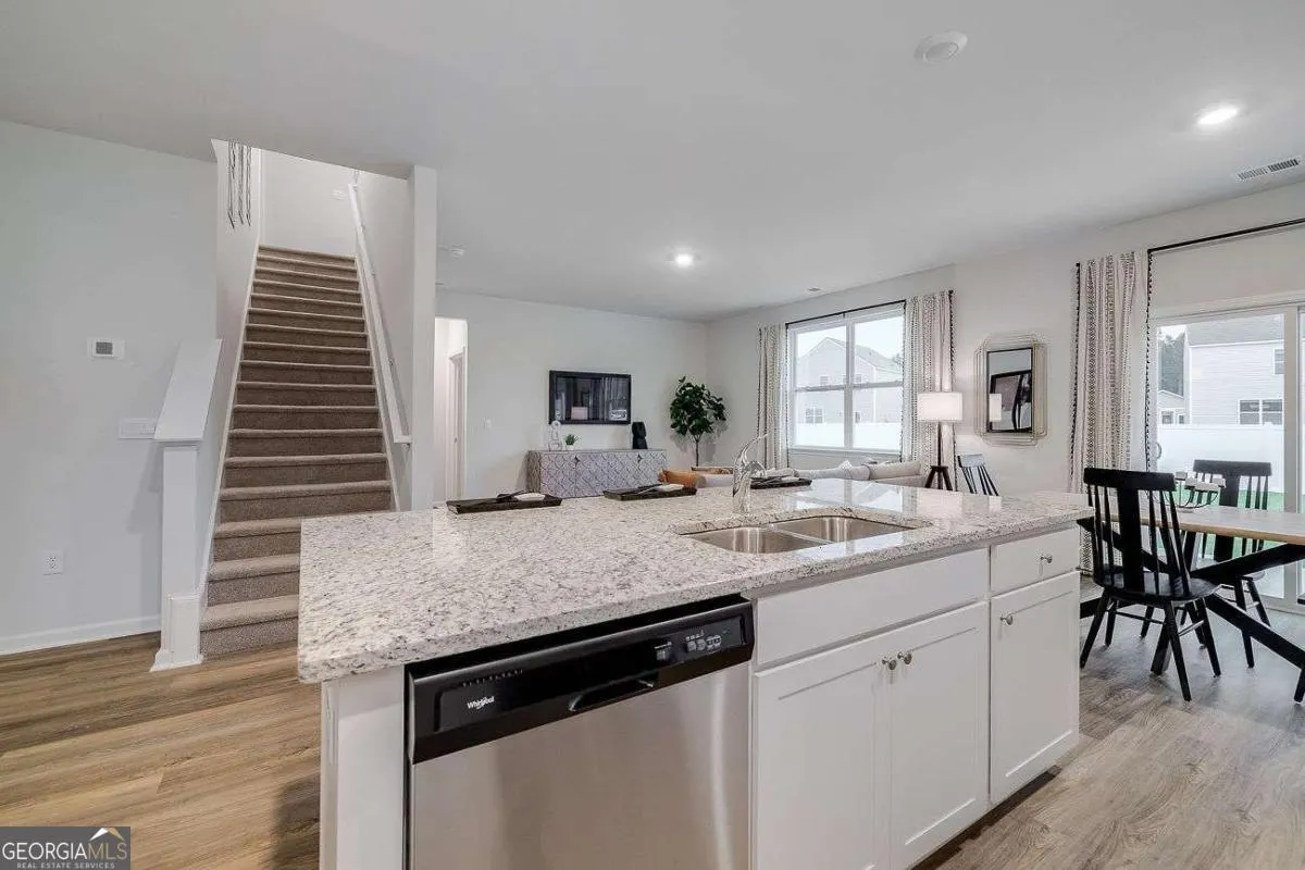 4 Gladewater Drive