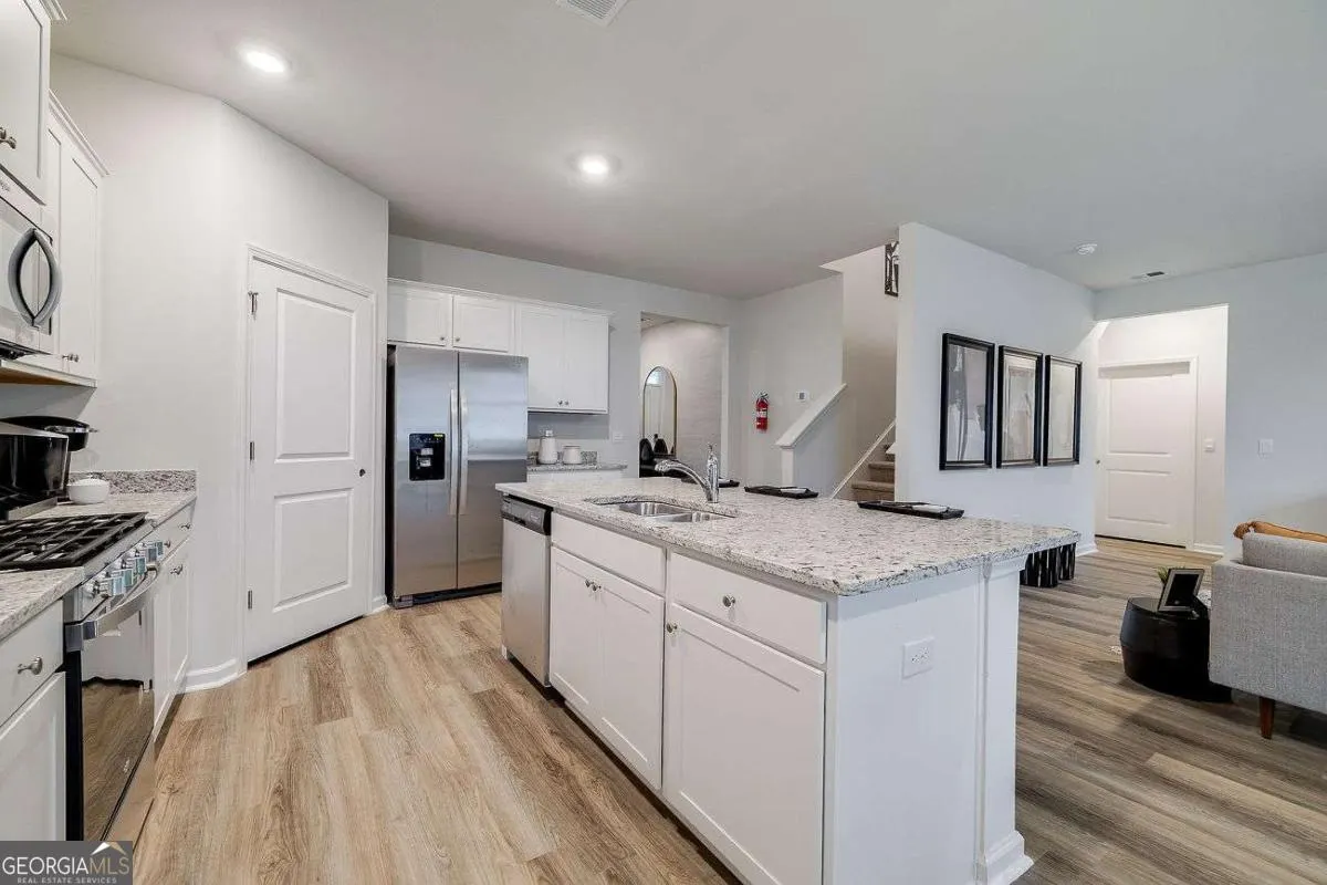 4 Gladewater Drive