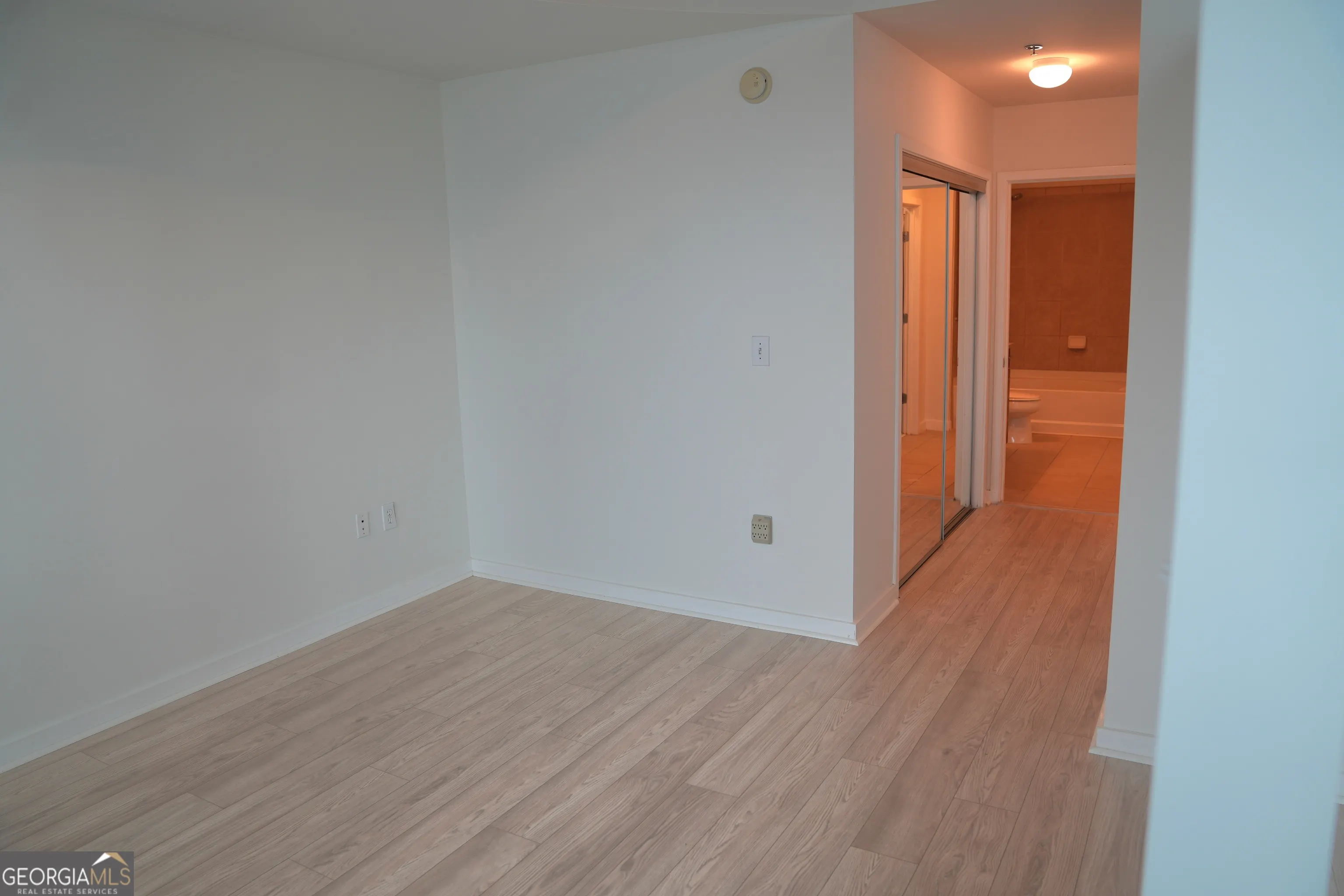 1013 3324 Peachtree Road NE, #1013