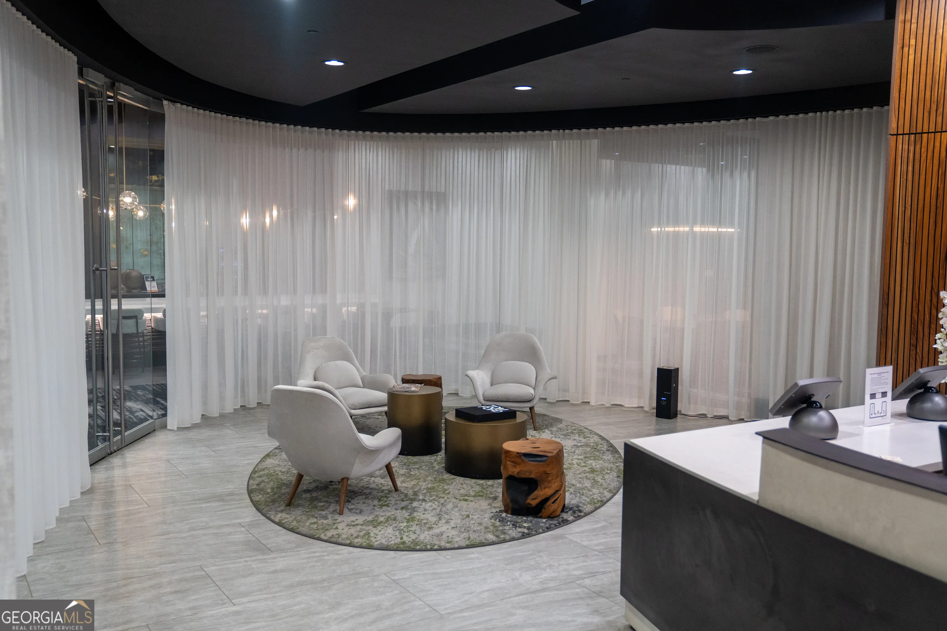 1013 3324 Peachtree Road NE, #1013