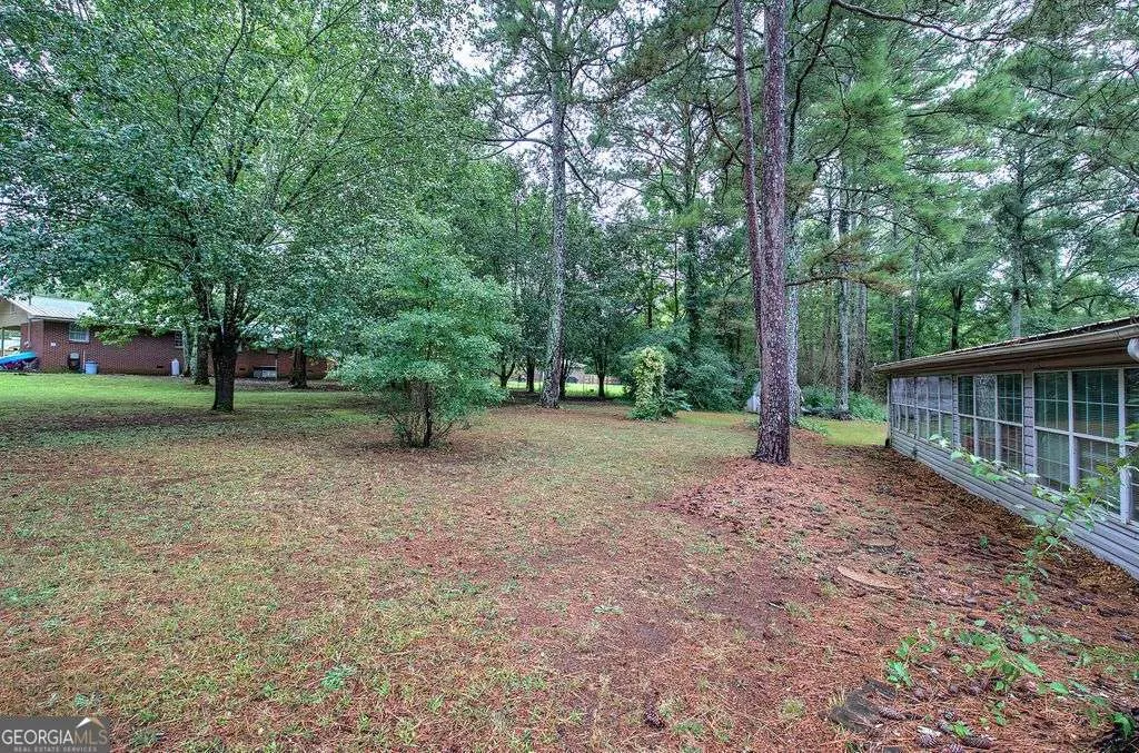 121 Sunset Drive NE