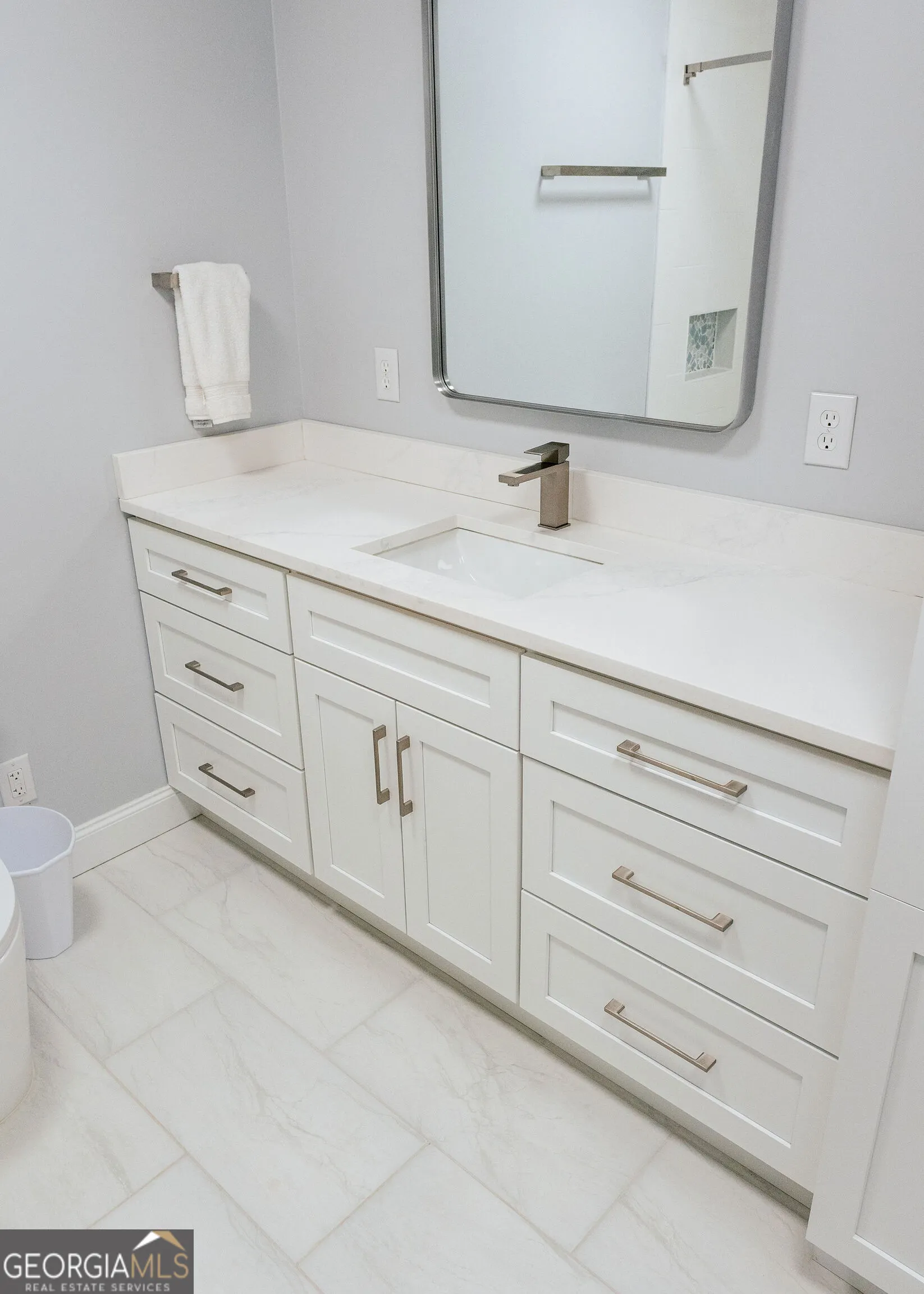 APT 8 860 Mitchell Bridge Road, #APT 8