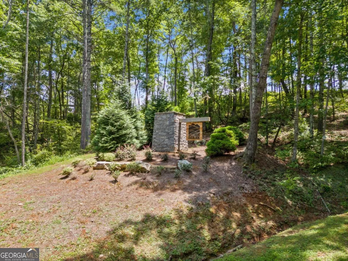 105 105 River Knoll Trail, #105