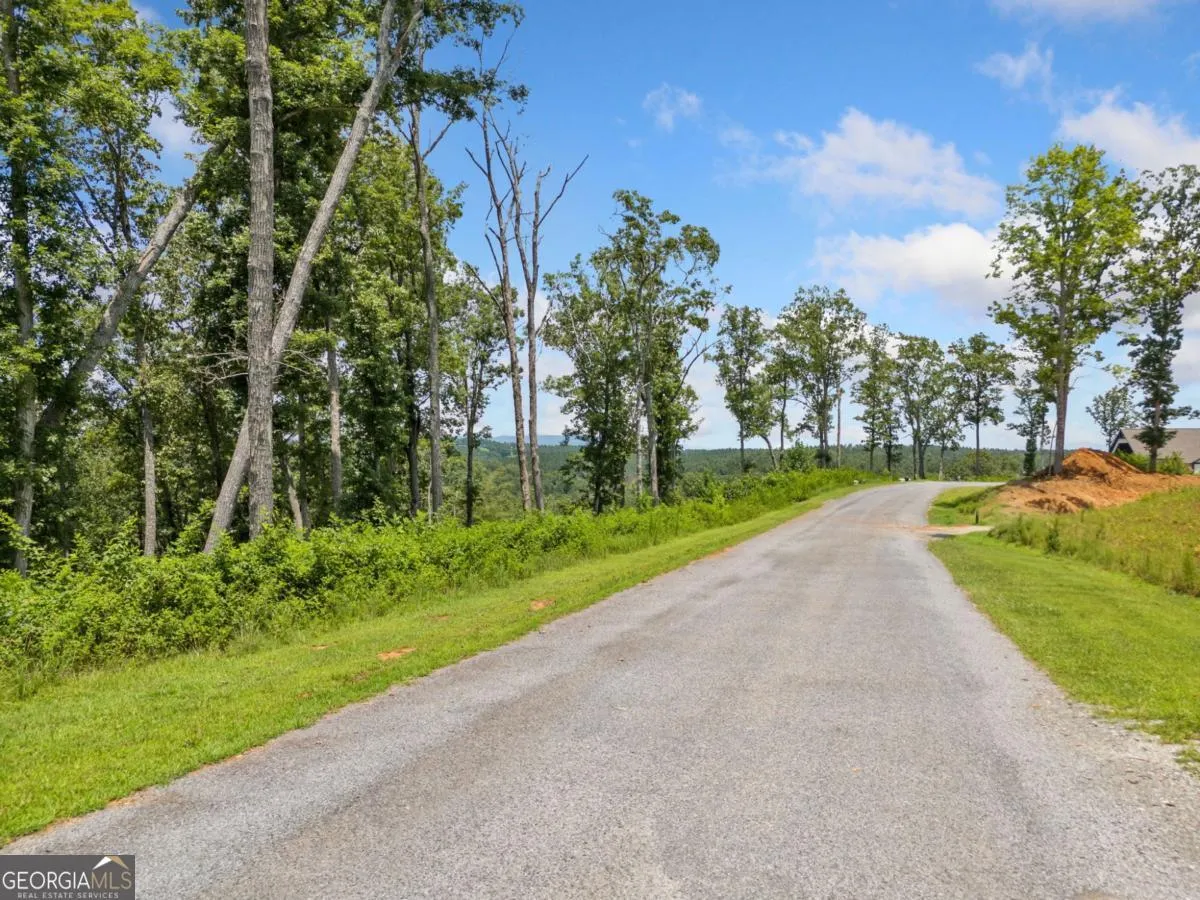 105 105 River Knoll Trail, #105