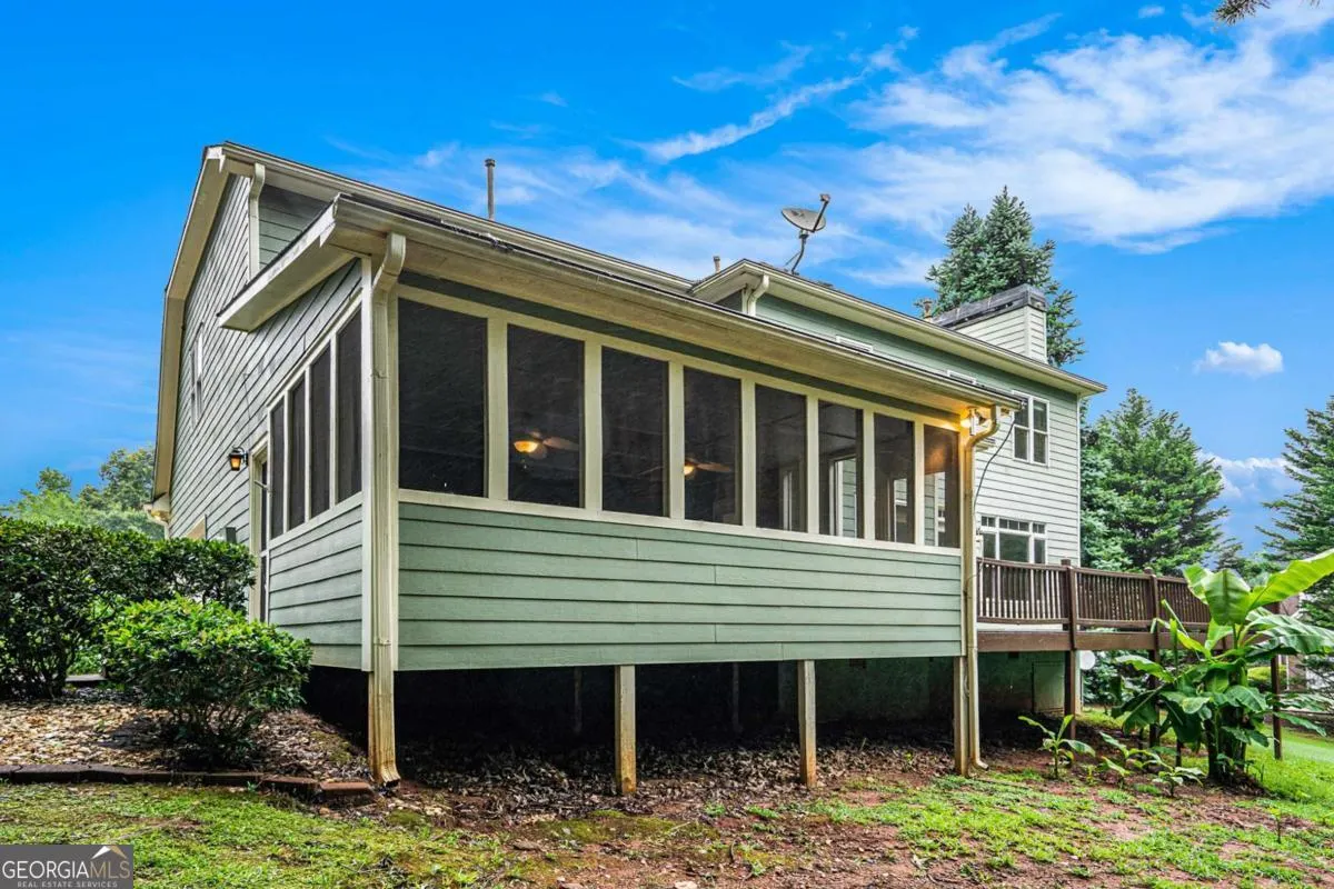 3630 Falls Trail