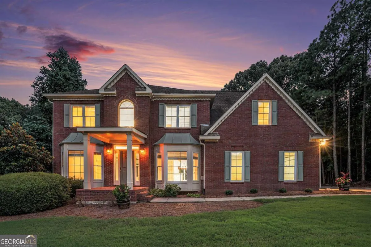 3630 Falls Trail