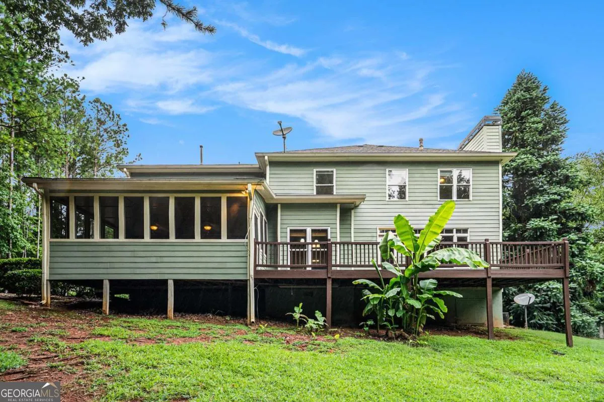 3630 Falls Trail