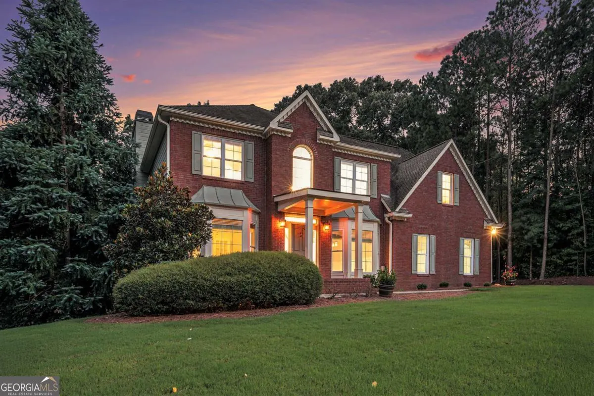 3630 Falls Trail