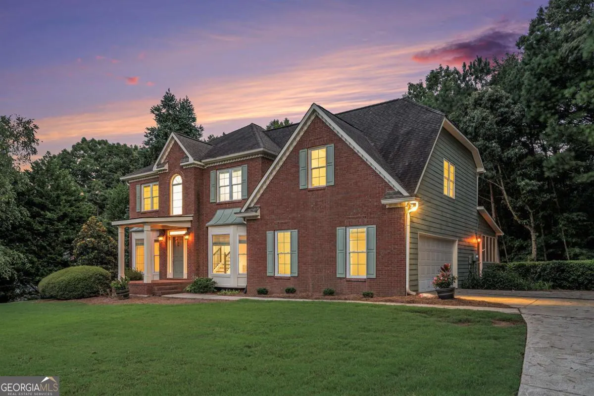 3630 Falls Trail