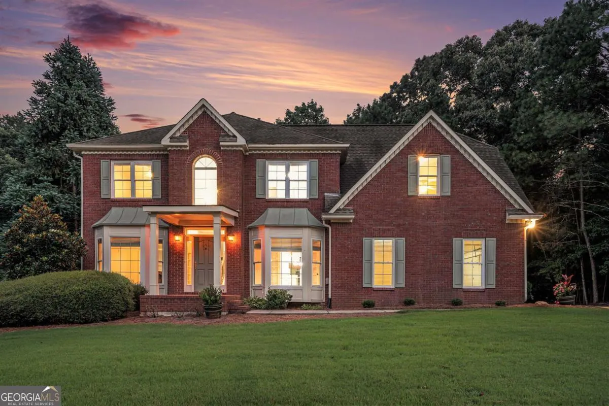 3630 Falls Trail