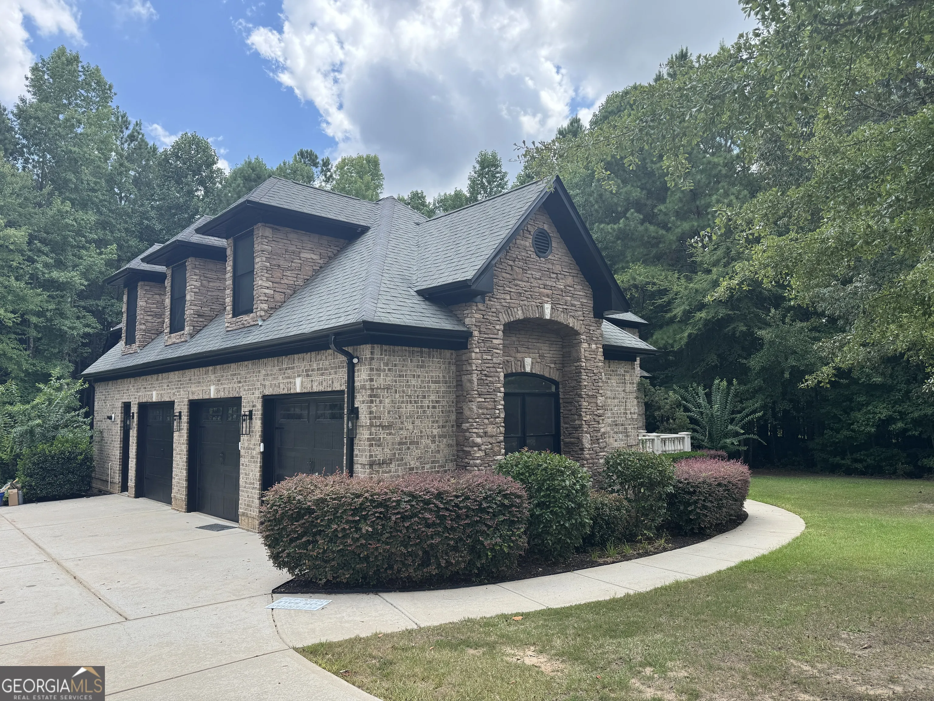 1022 Waverly Drive