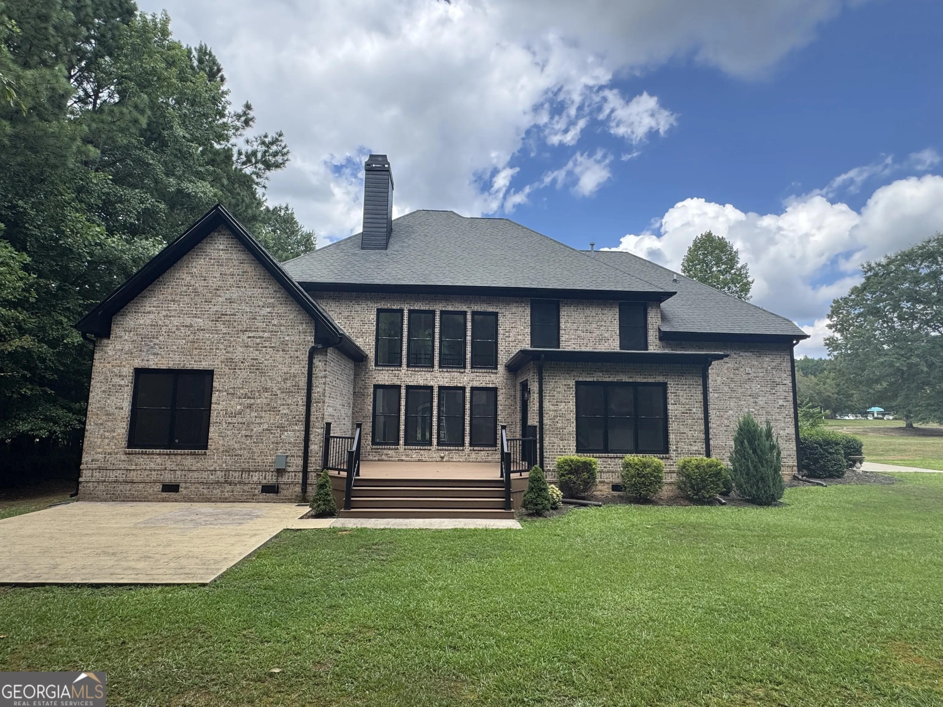 1022 Waverly Drive