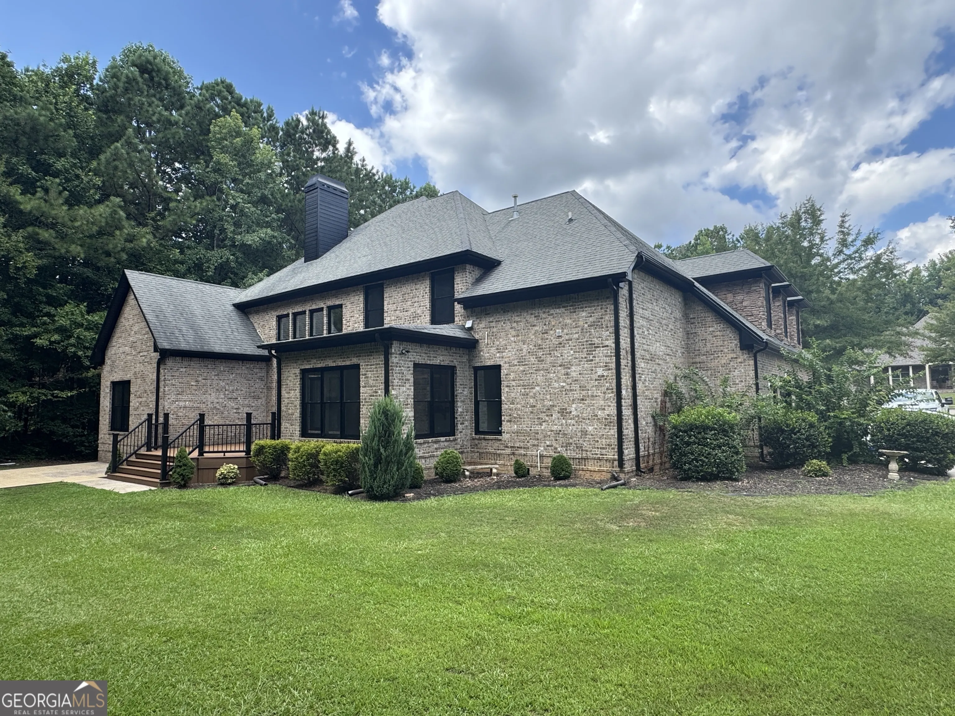 1022 Waverly Drive