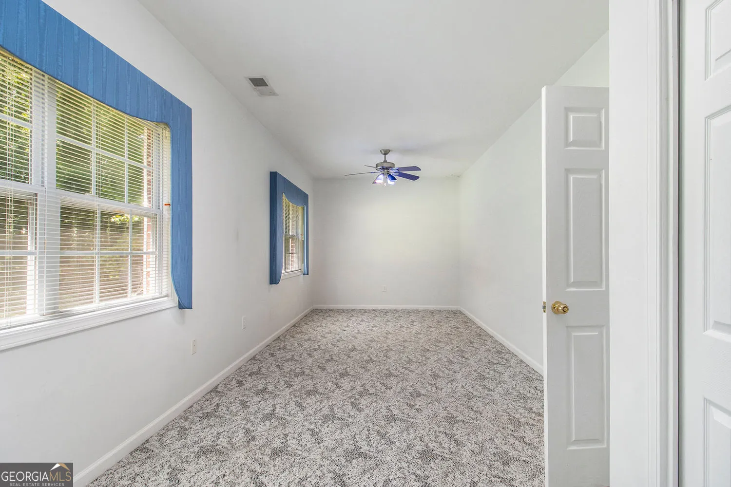 1600 Glenview Drive SW, #0