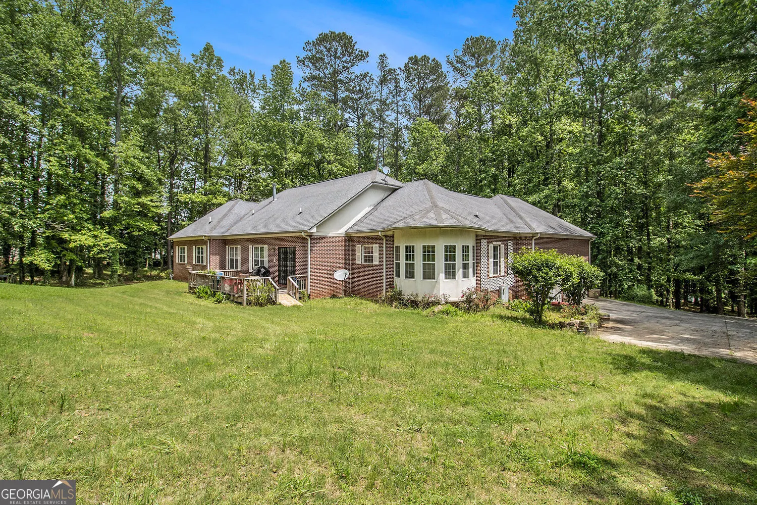 1600 Glenview Drive SW, #0