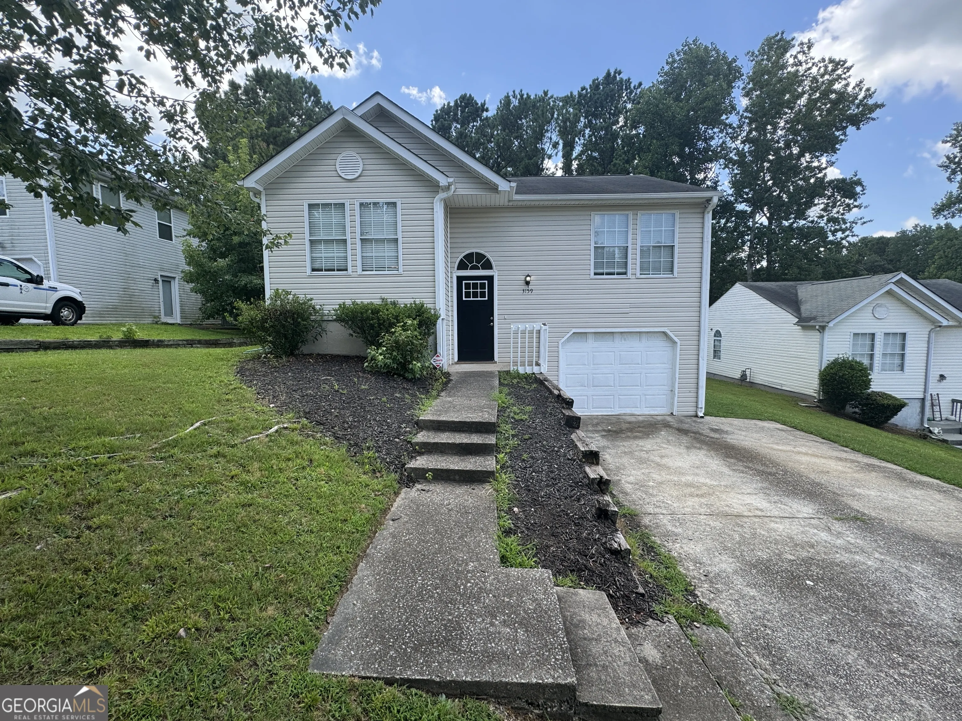 3159 W Point Circle