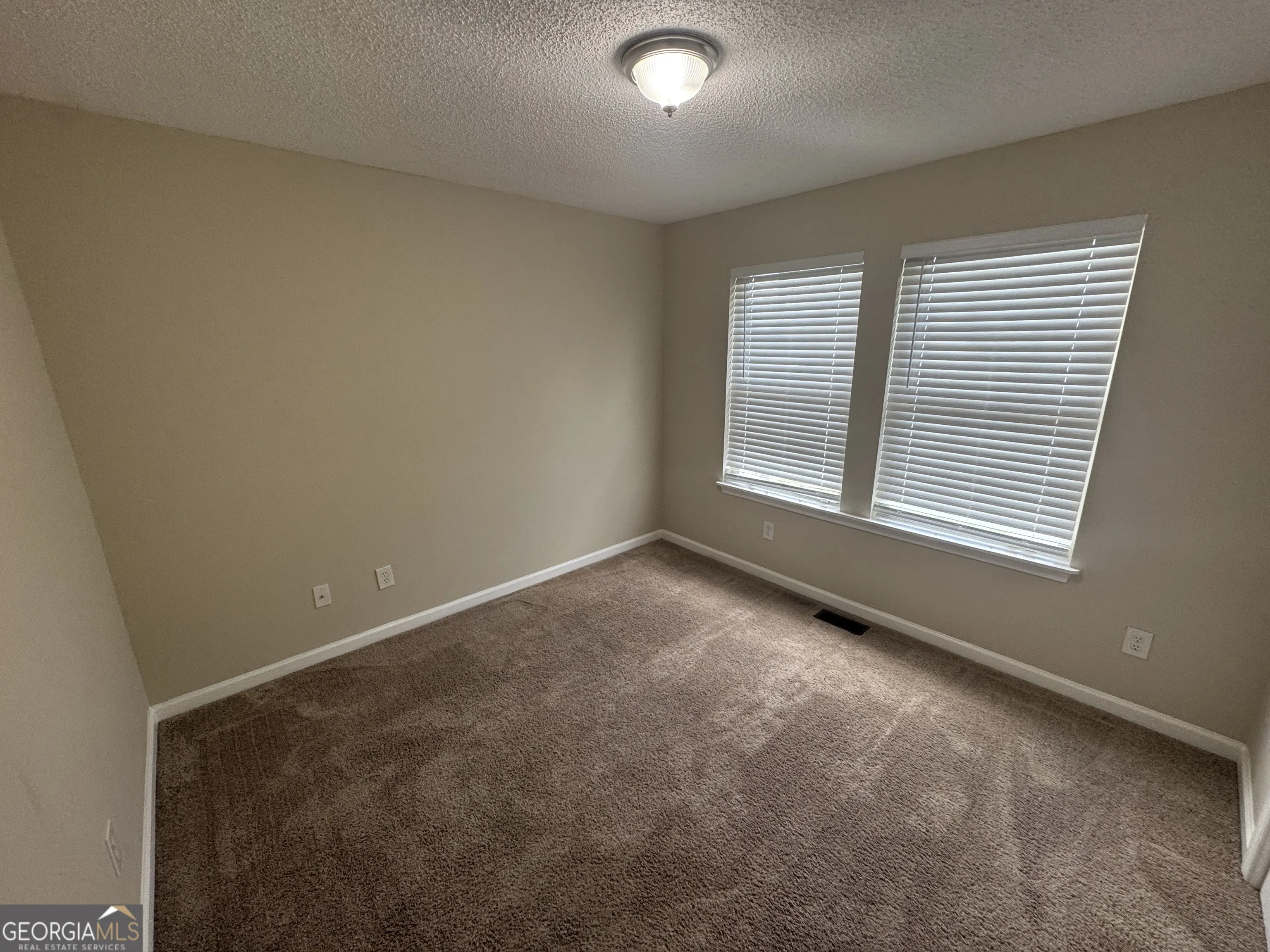 3159 W Point Circle