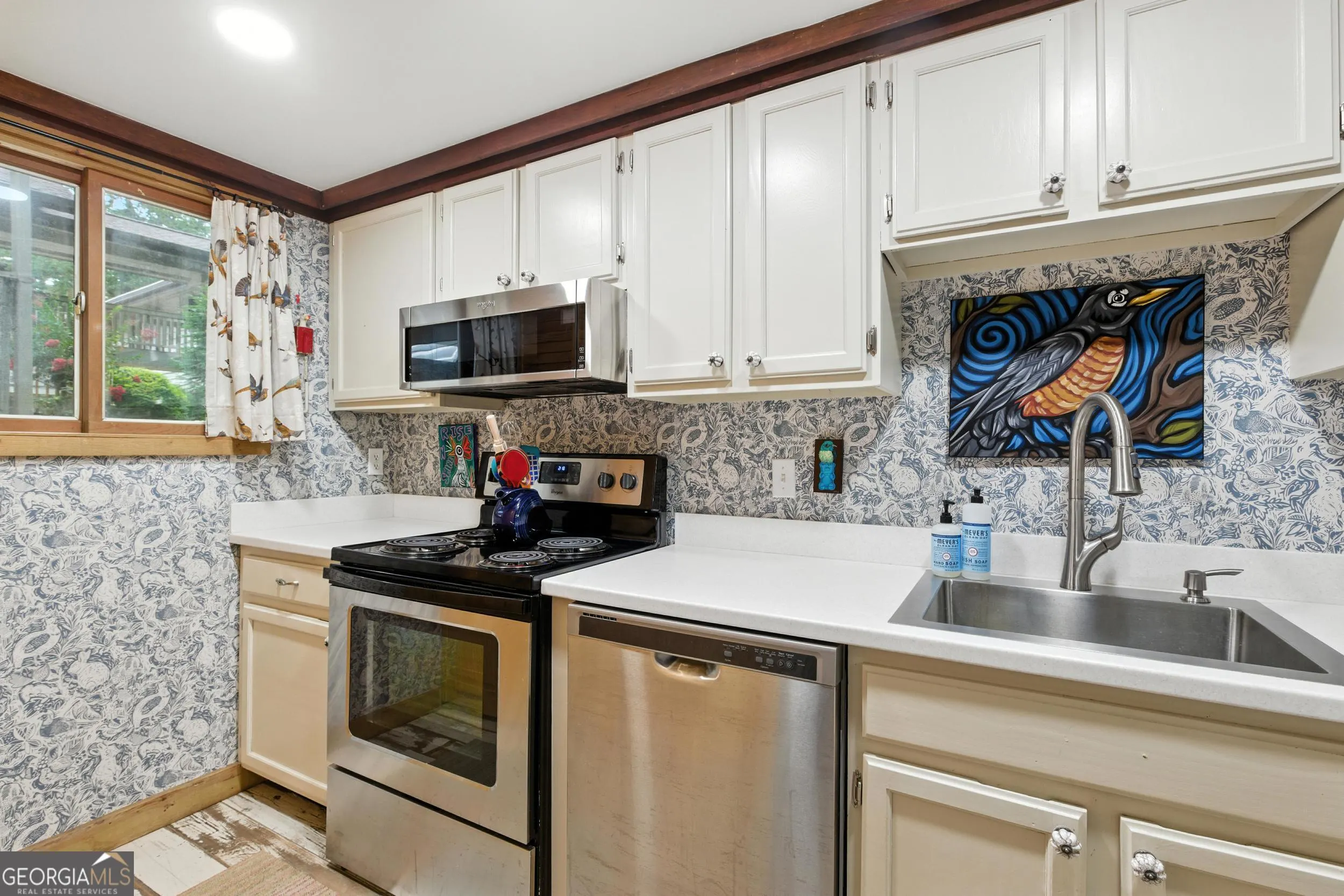 321 251 Shakespeare Drive, #321