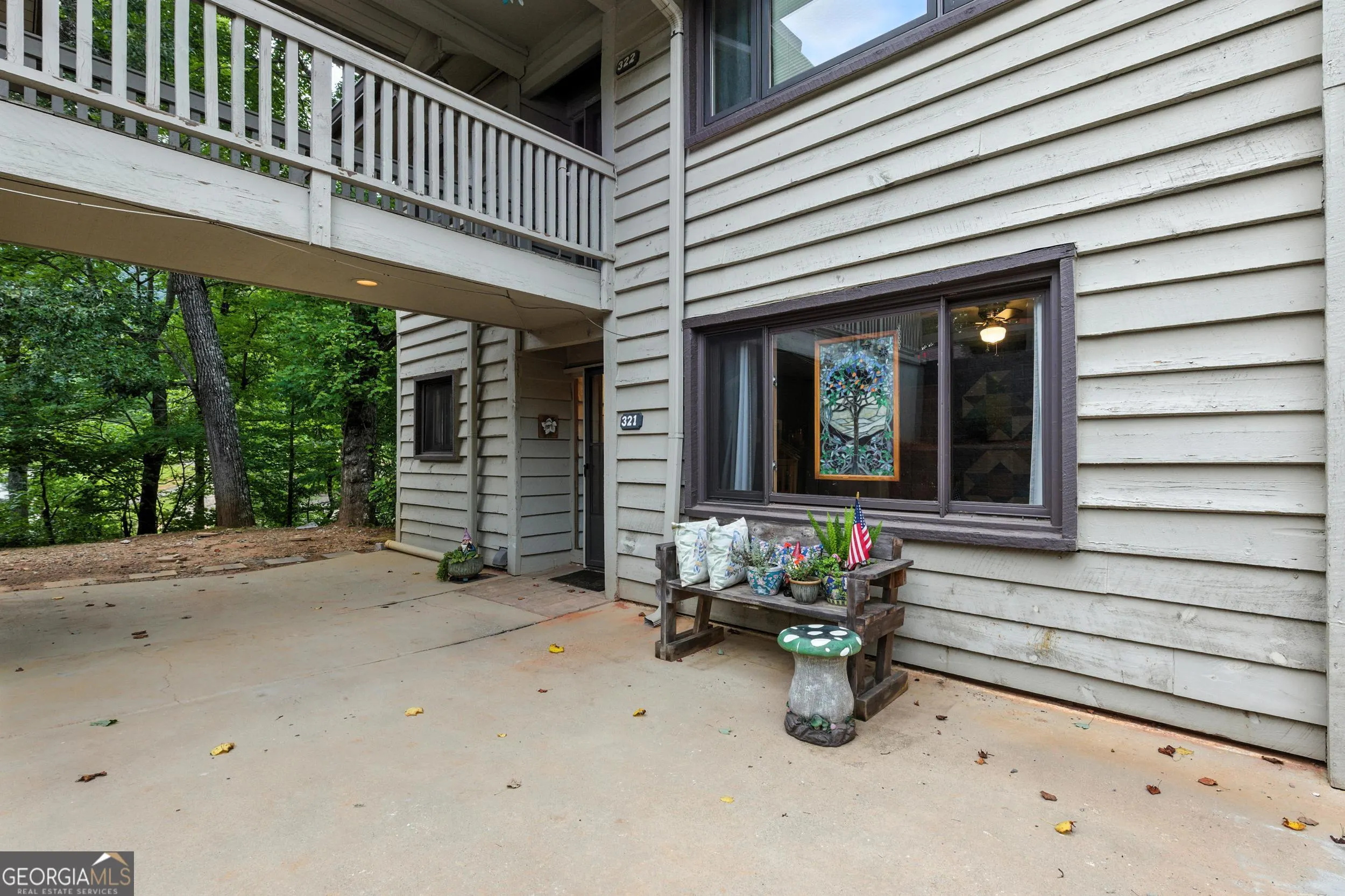 321 251 Shakespeare Drive, #321
