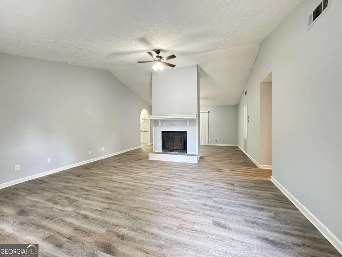 321 Knollwood Lane