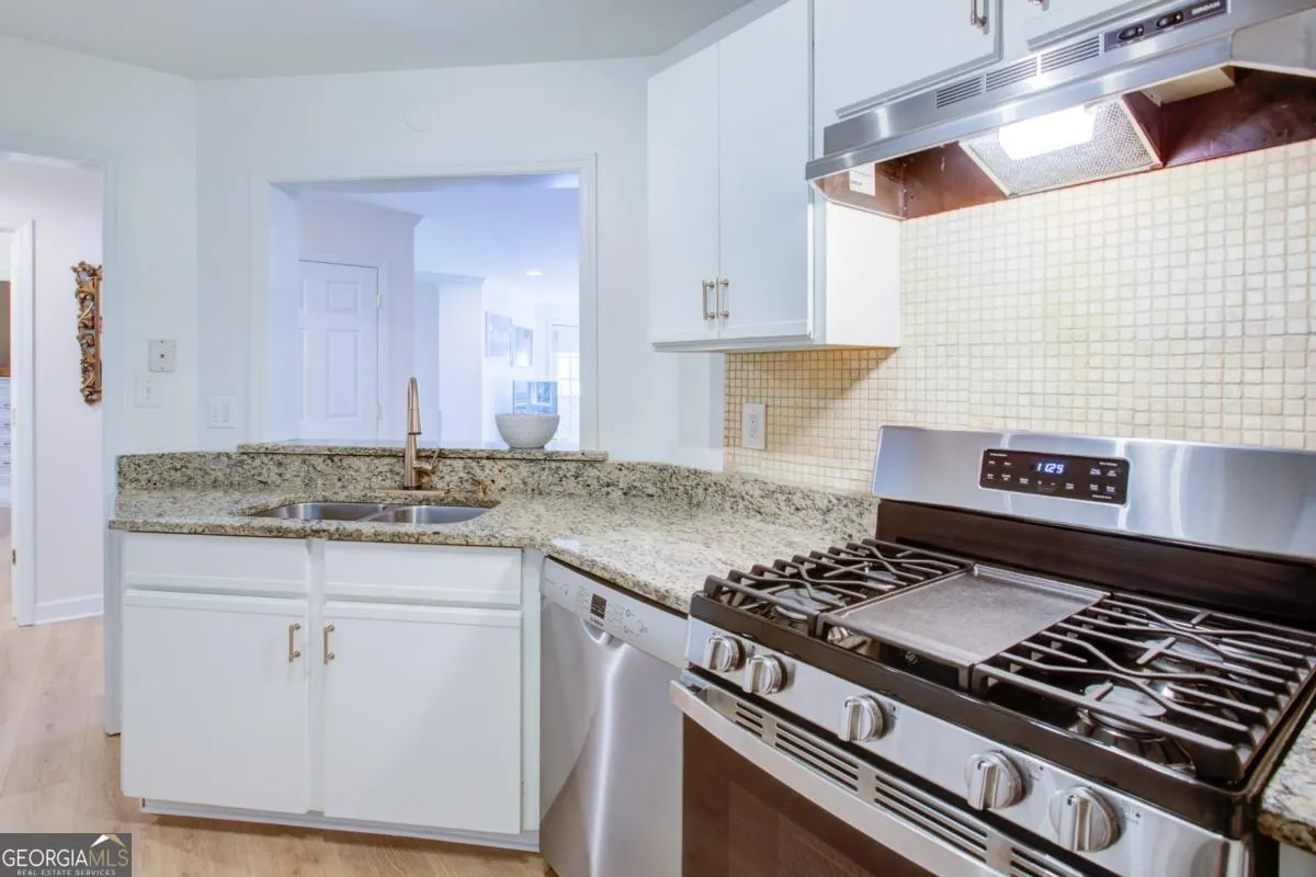 216 244 13th Street NE, #216