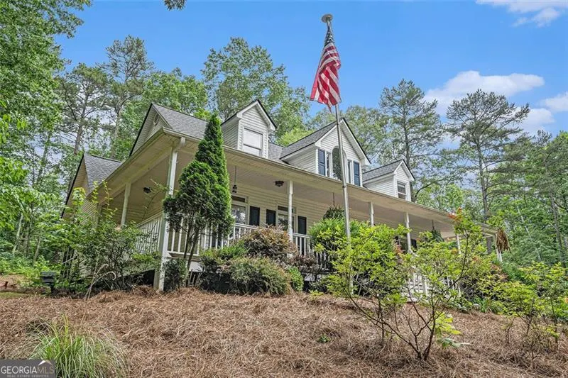 83 SHIPP Circle