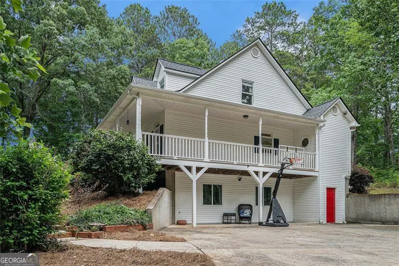 83 SHIPP Circle