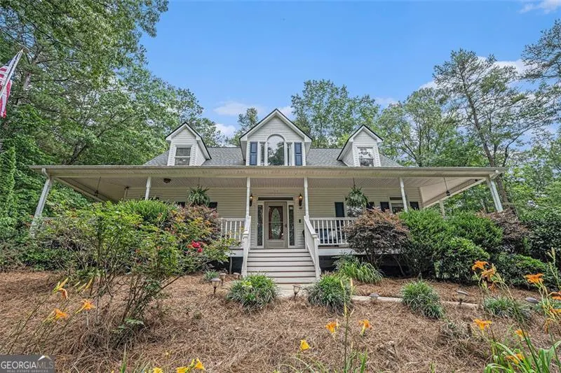 83 SHIPP Circle