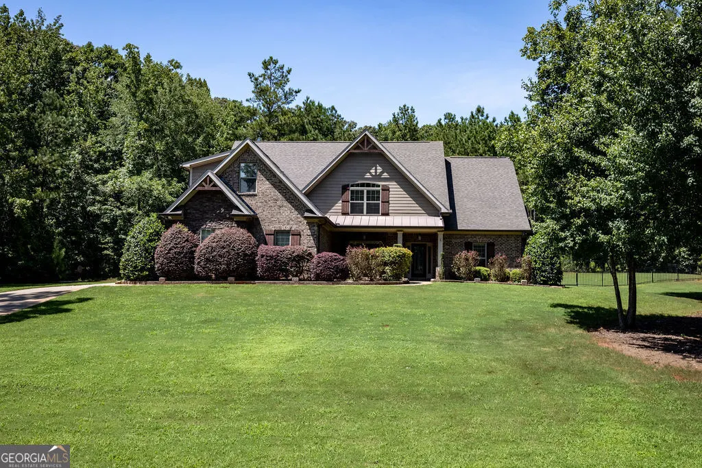 116 Crescent Drive