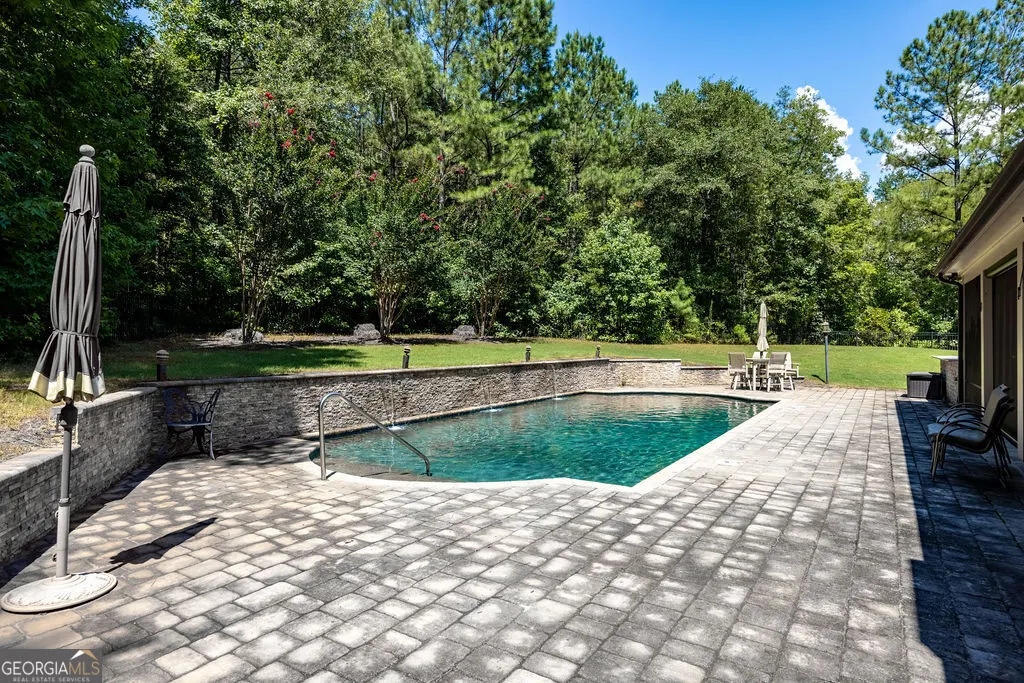 116 Crescent Drive