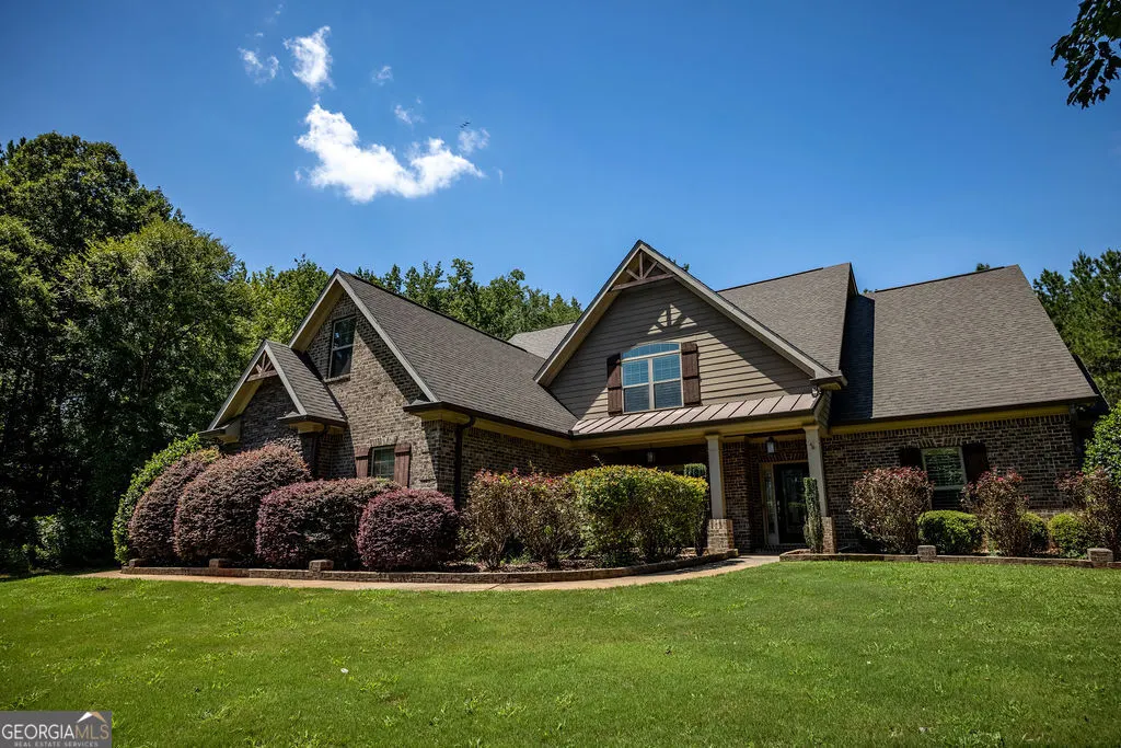 116 Crescent Drive