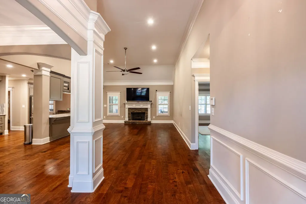 116 Crescent Drive