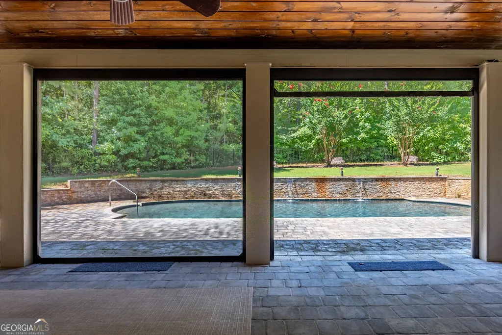 116 Crescent Drive