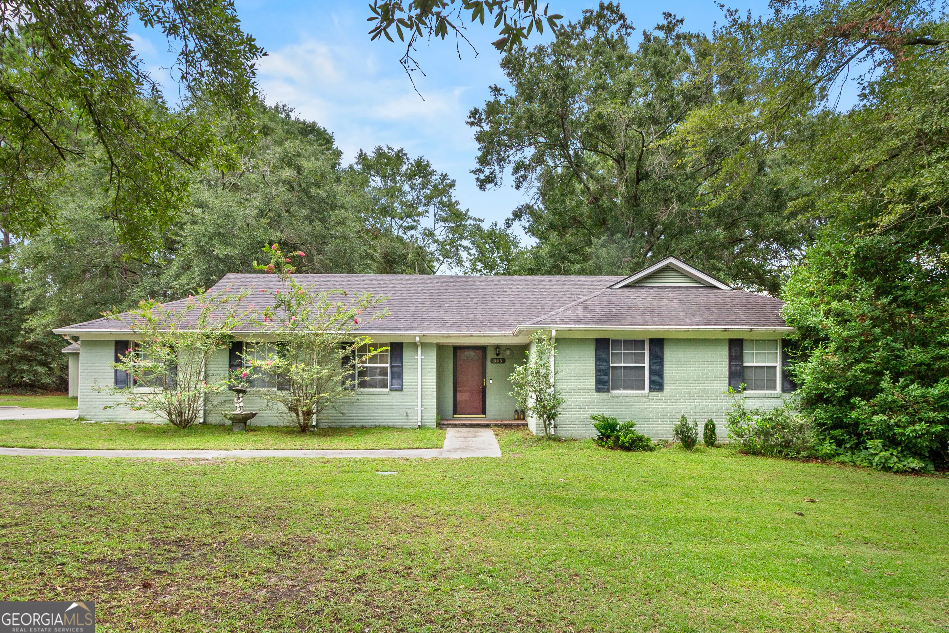 505 Carriage Lane