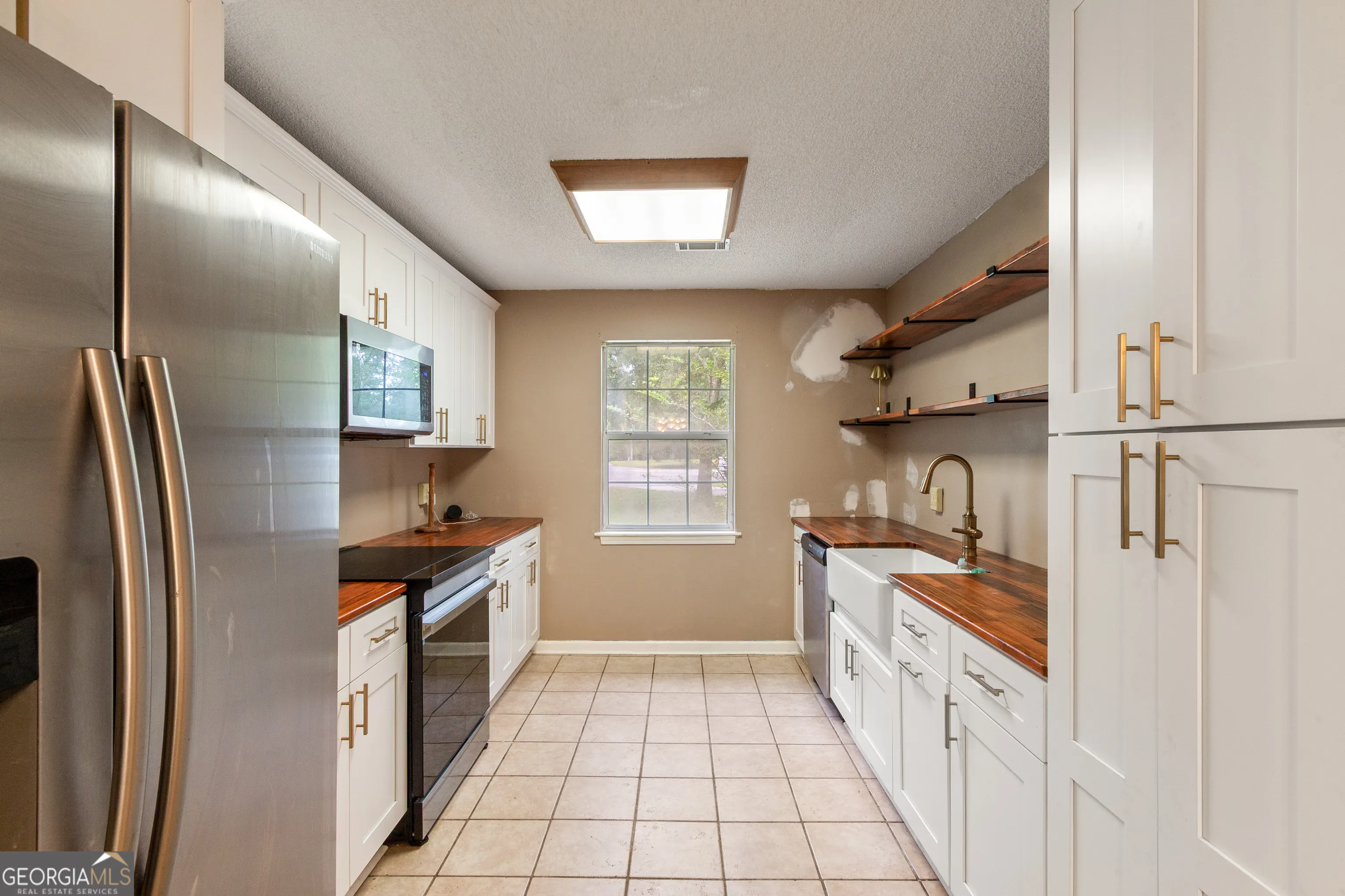 505 Carriage Lane