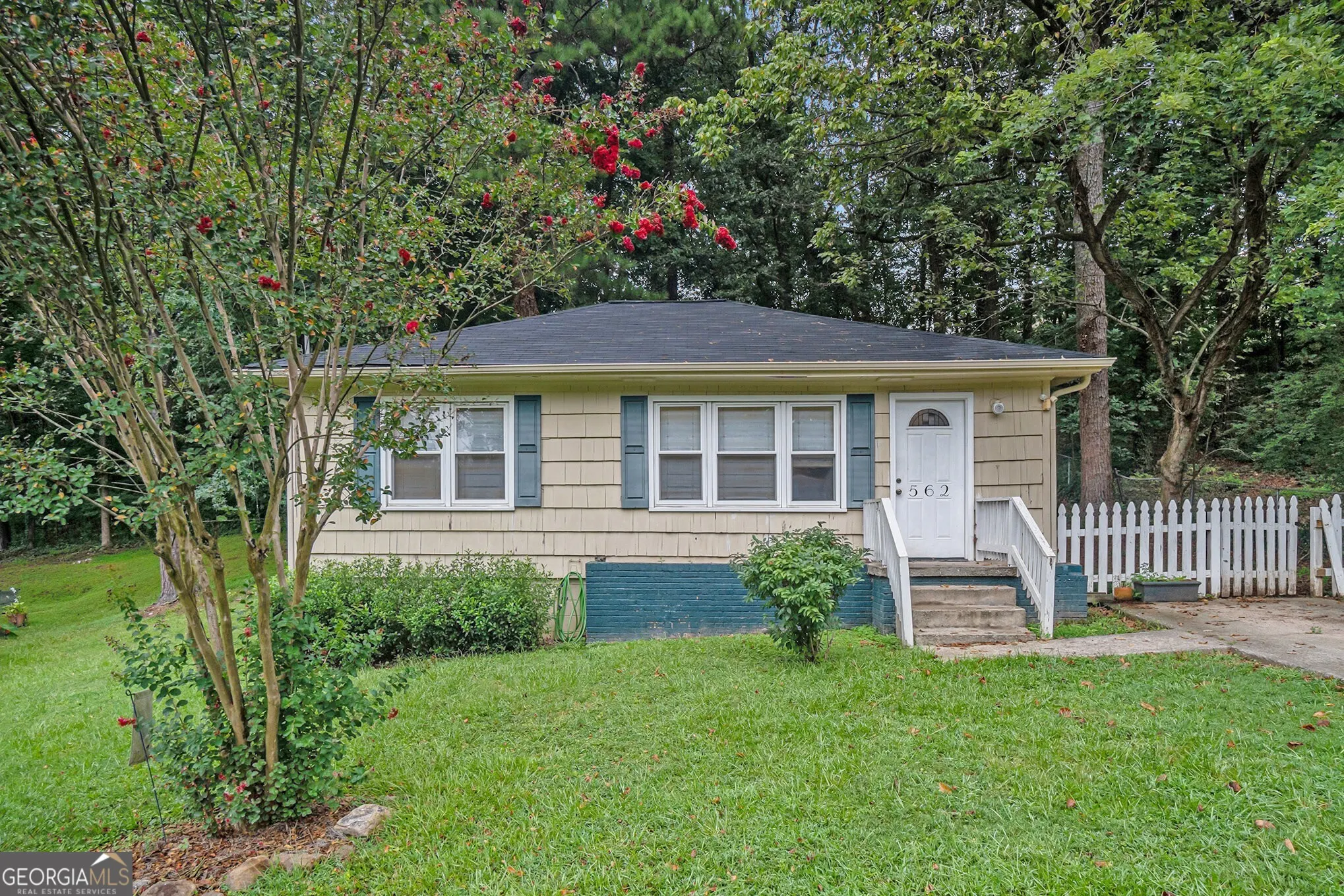 562 Alpine Way