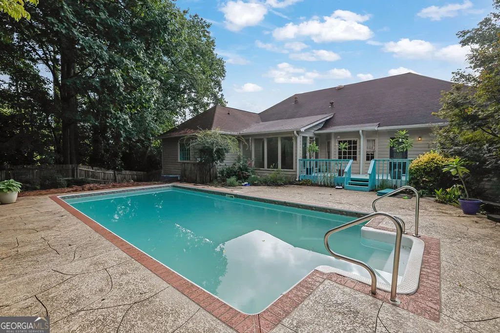 11020 Wilshire Chase Drive