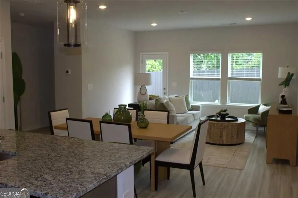 2133 Avalon Ridge