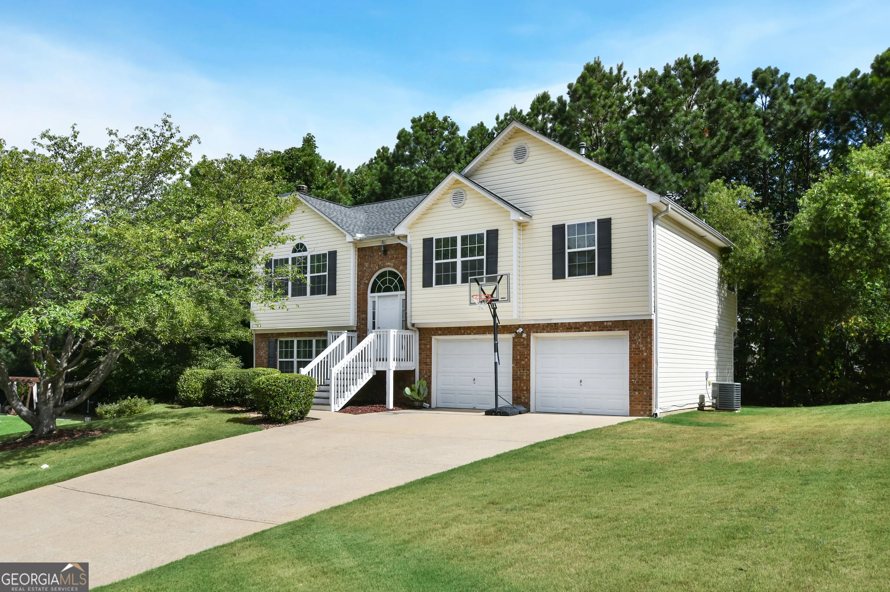 851 Walkingstick Drive