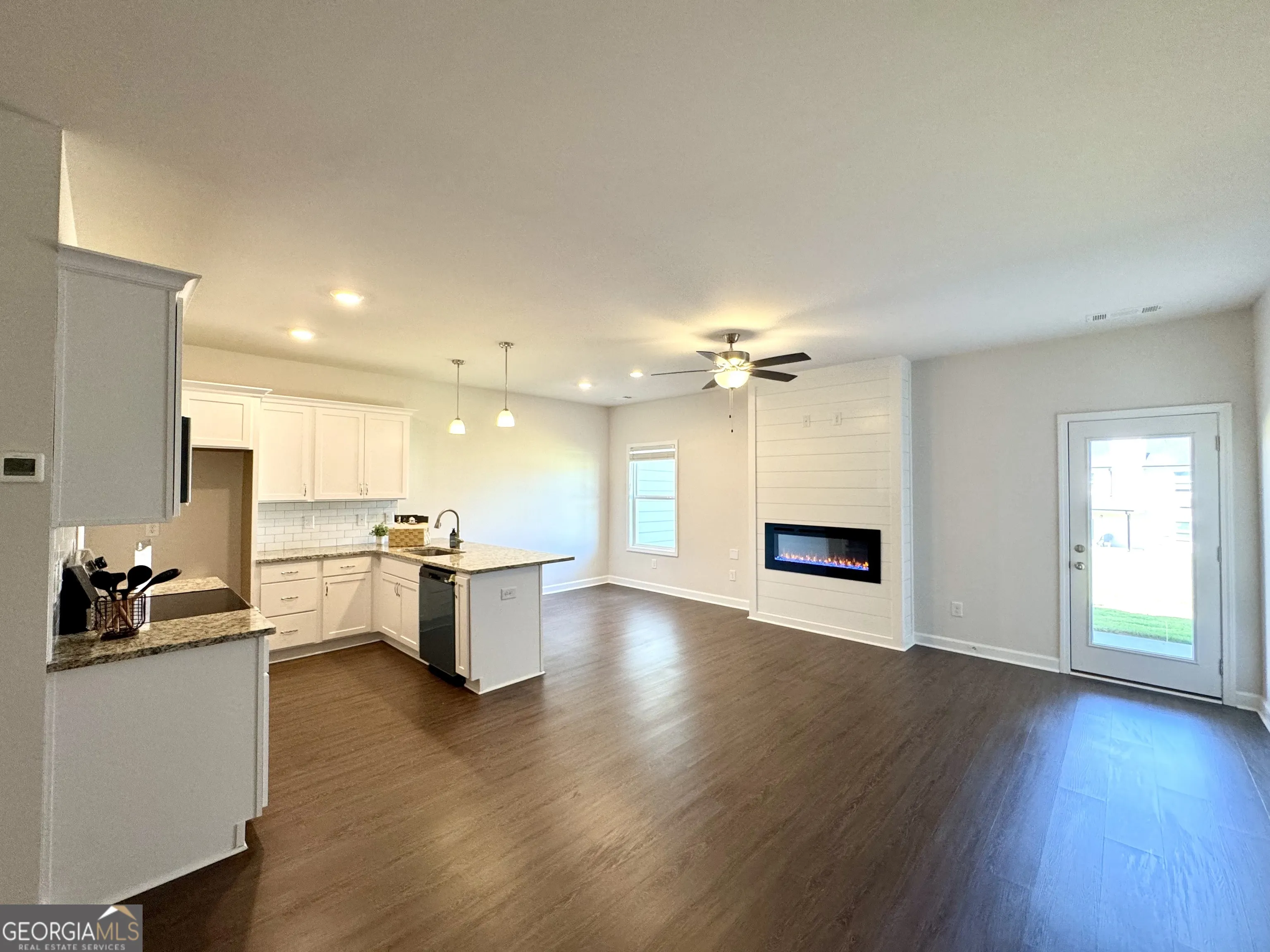 6326 Pine Ridge Point, #.