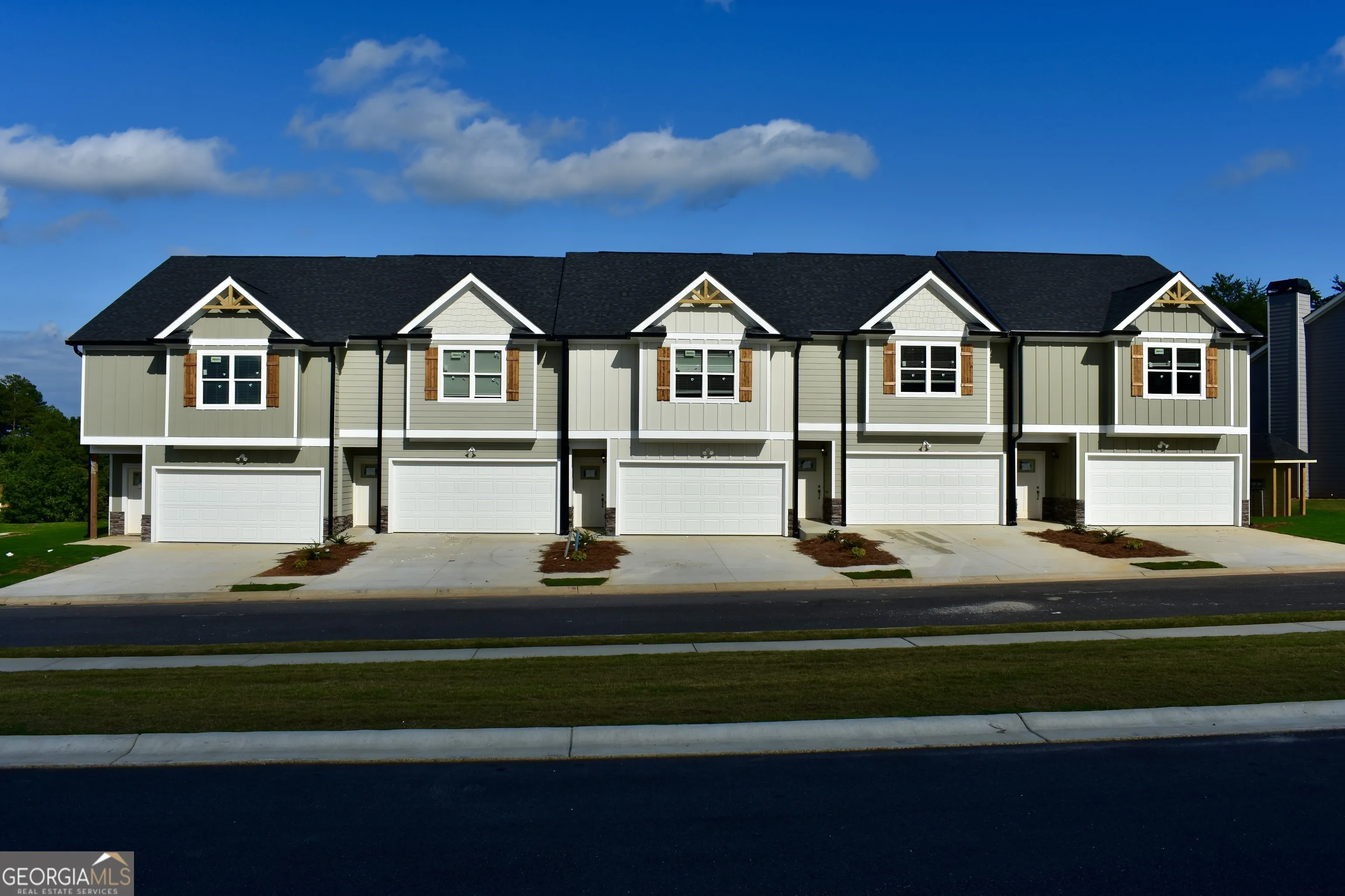 6326 Pine Ridge Point, #.