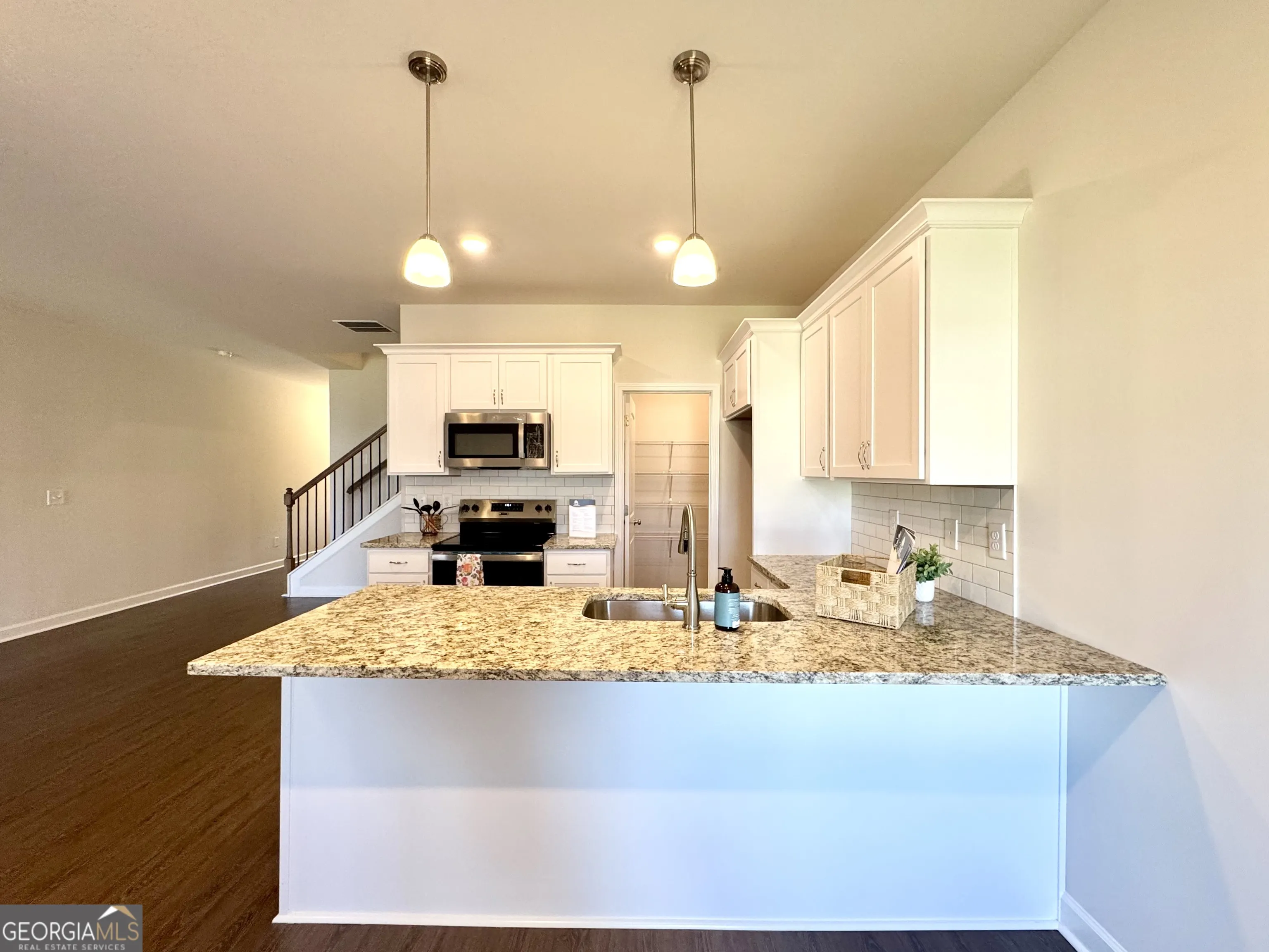 6326 Pine Ridge Point, #.