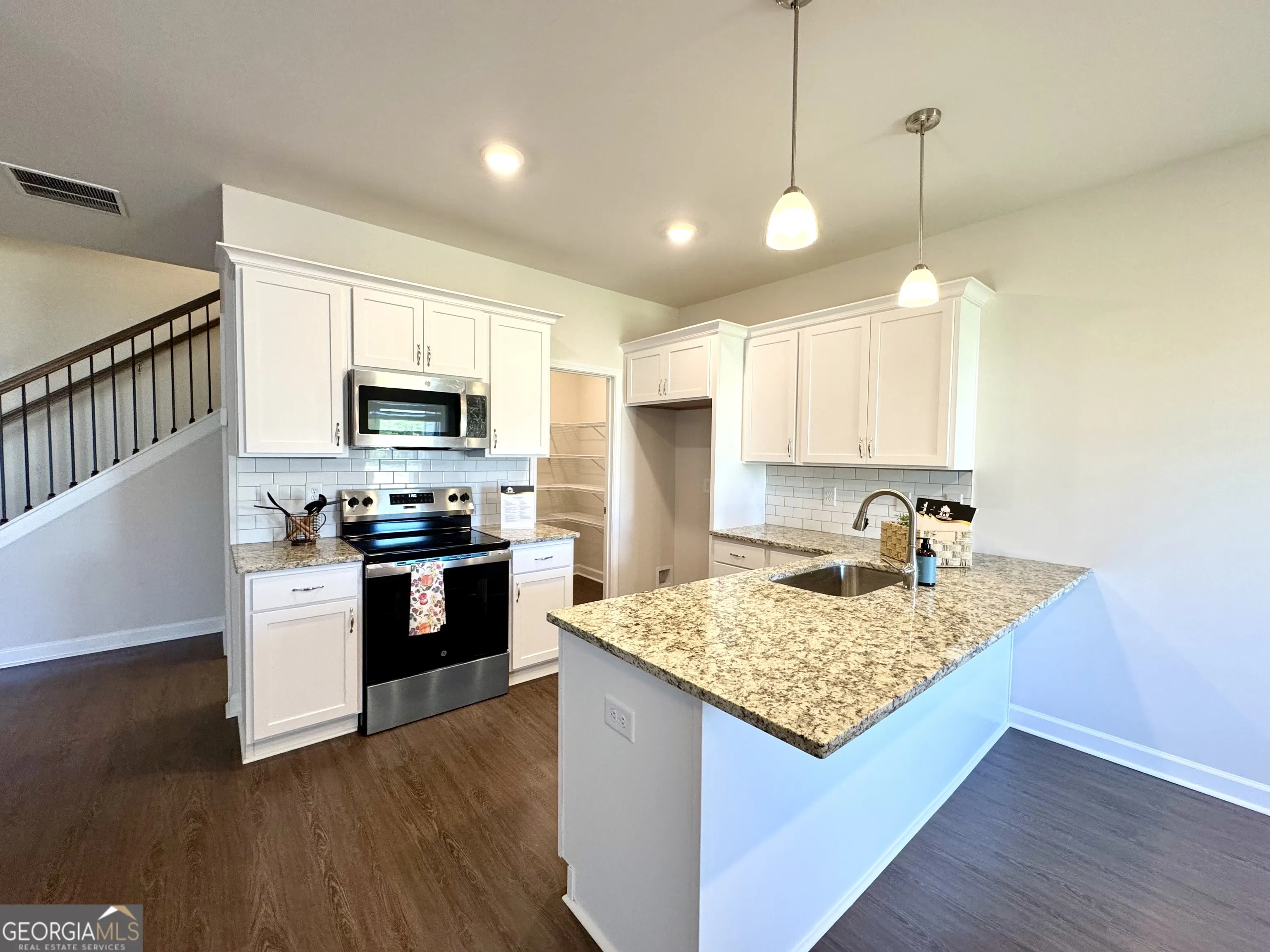 6326 Pine Ridge Point, #.