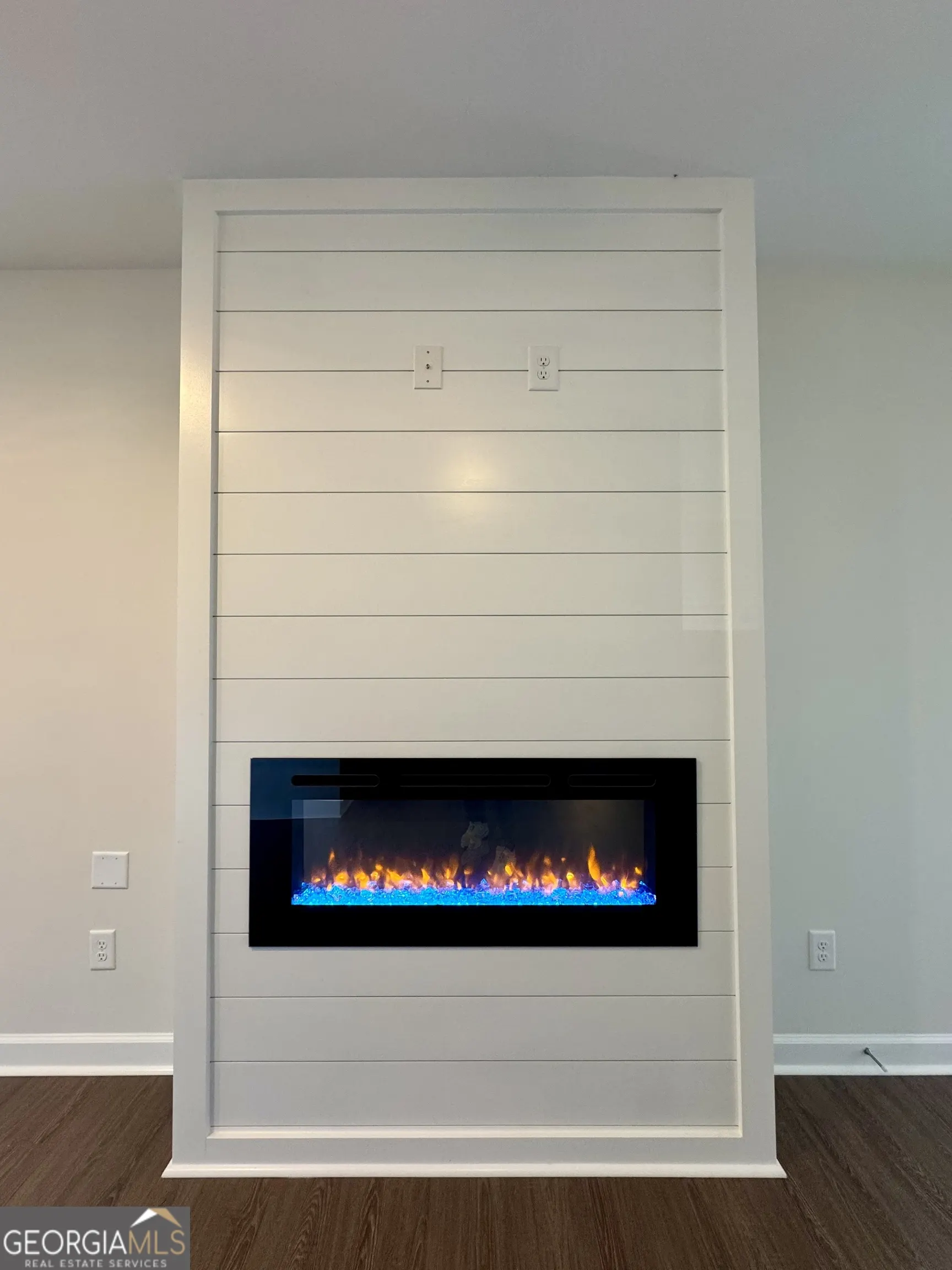 6326 Pine Ridge Point, #.