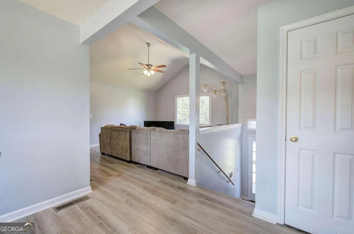 18 Greenmont Court SW