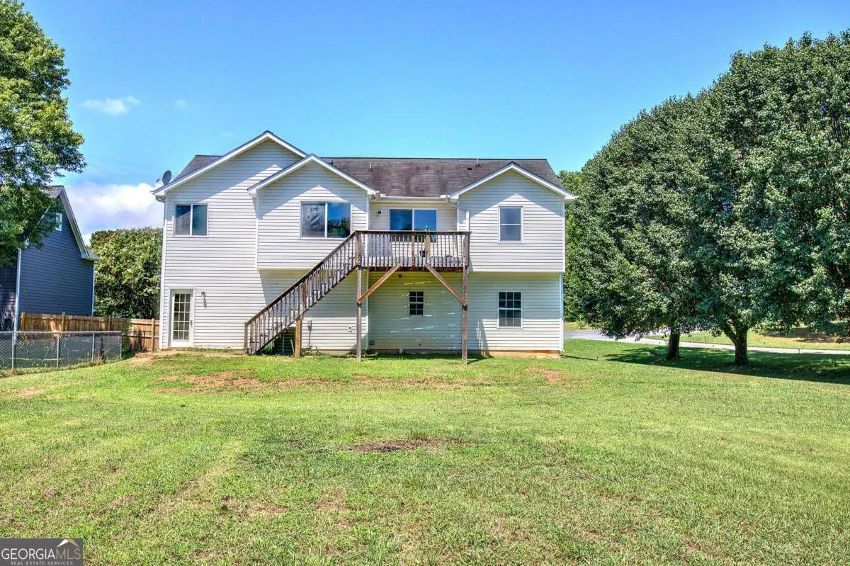 18 Greenmont Court SW