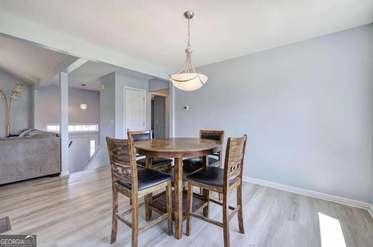 18 Greenmont Court SW